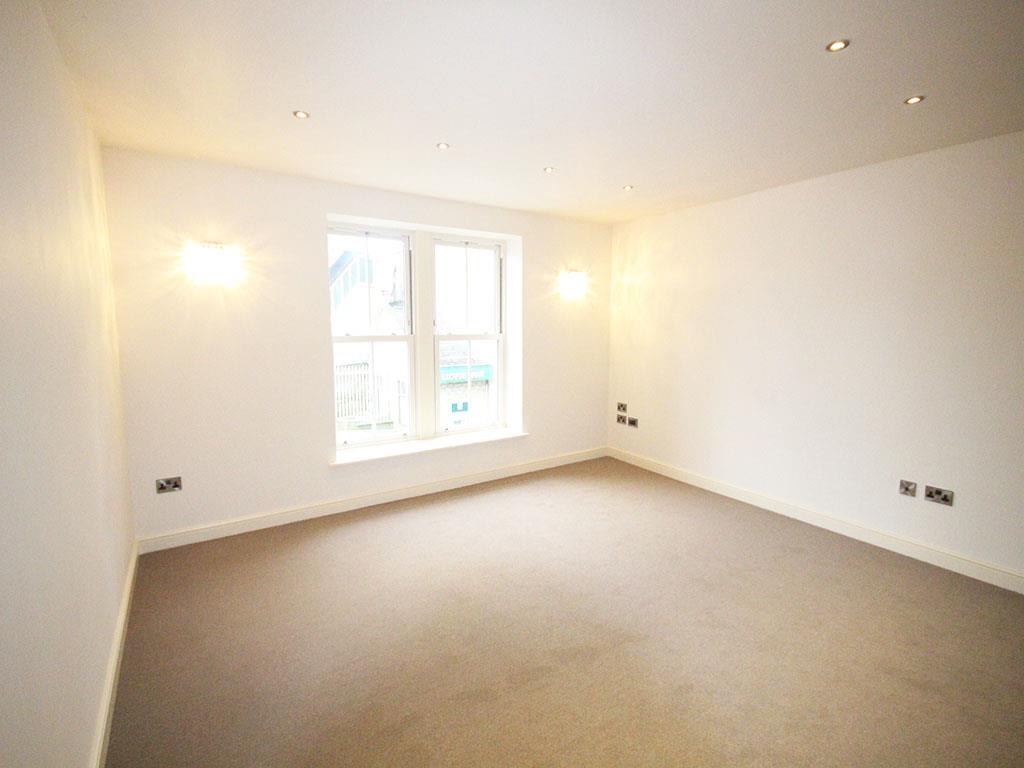 2 bedroom apartment To Let in Barnoldswick - 2016-01-14 10.32.05-1.jpg